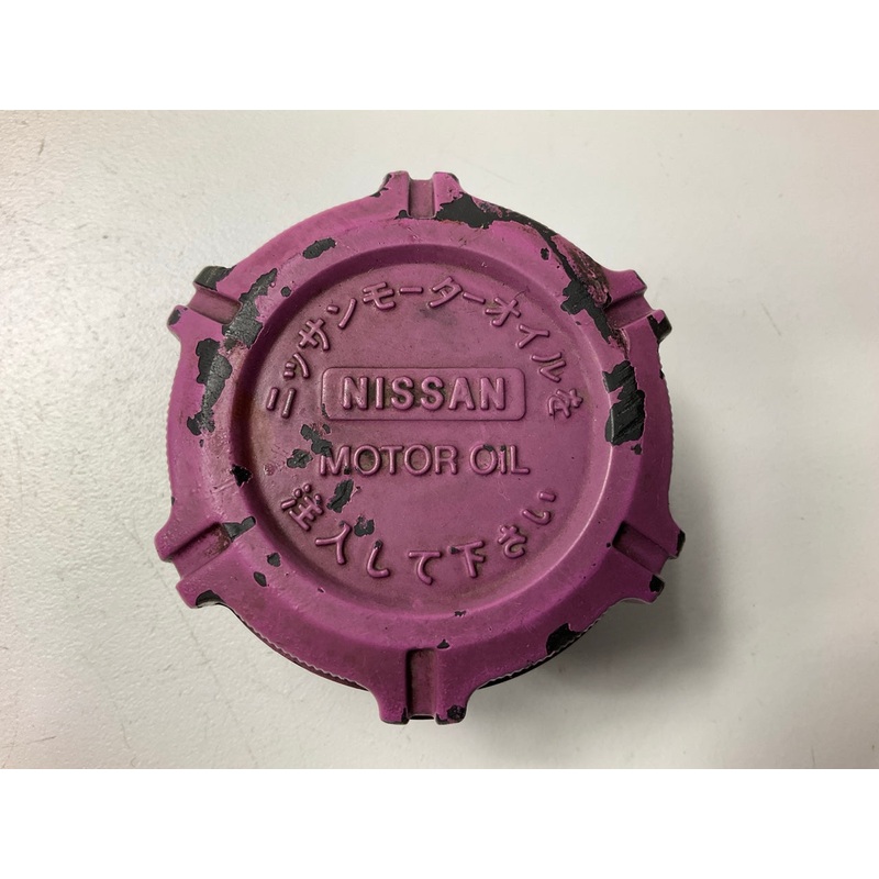 USED #15028 OEM Oil Filler Cap PINK SPRAY PAINT For Datsun 240z 260z 280z 280zx