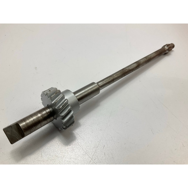 USED #499 Engine Oil Pump Drive Shaft Spindle For 81-83 Datsun 280zx Turbo L28ET