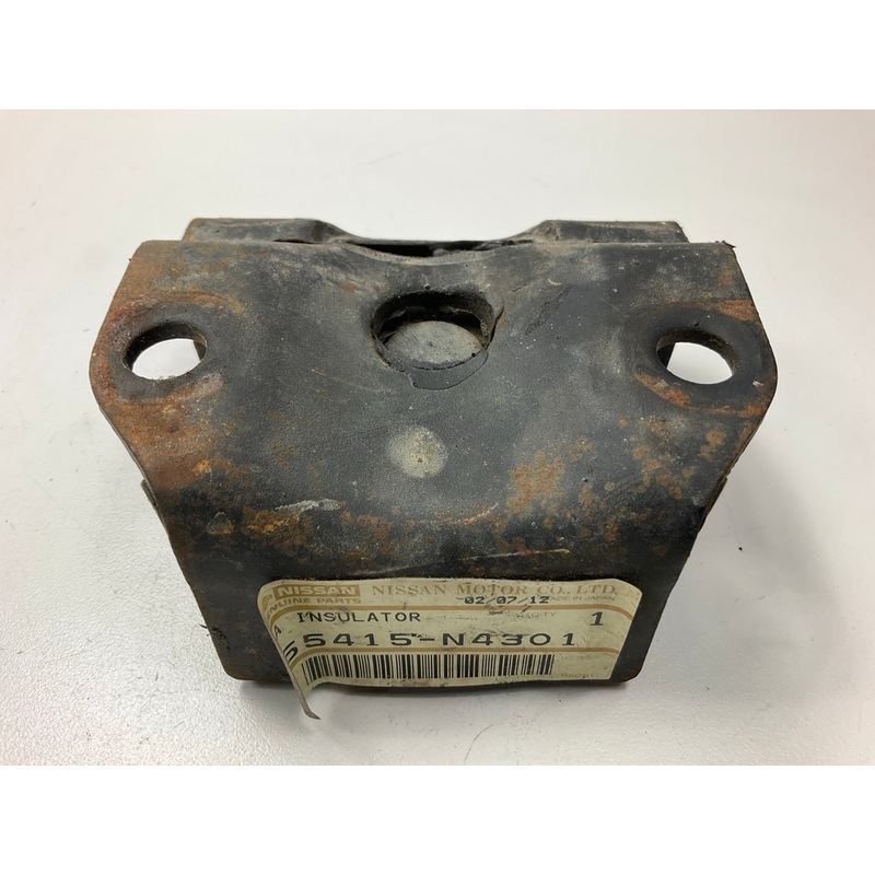 USED # 55415-N4301Rear Differential Mount For 1972-1978 Datsun 240z 260z 280z