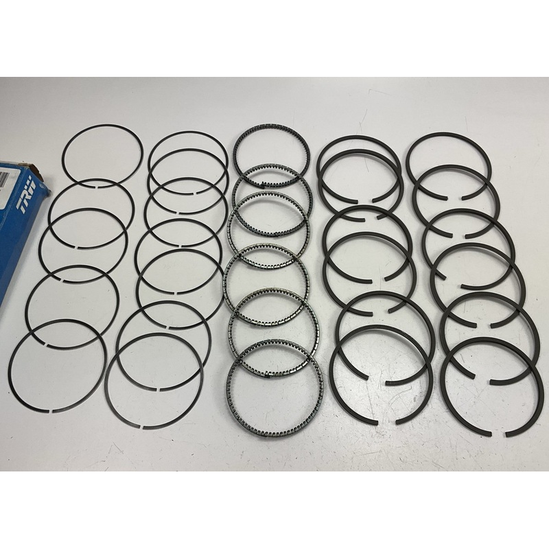 TRW T7601M-40 Piston Rings .040'' International BD220, SD240, BD240, BG241